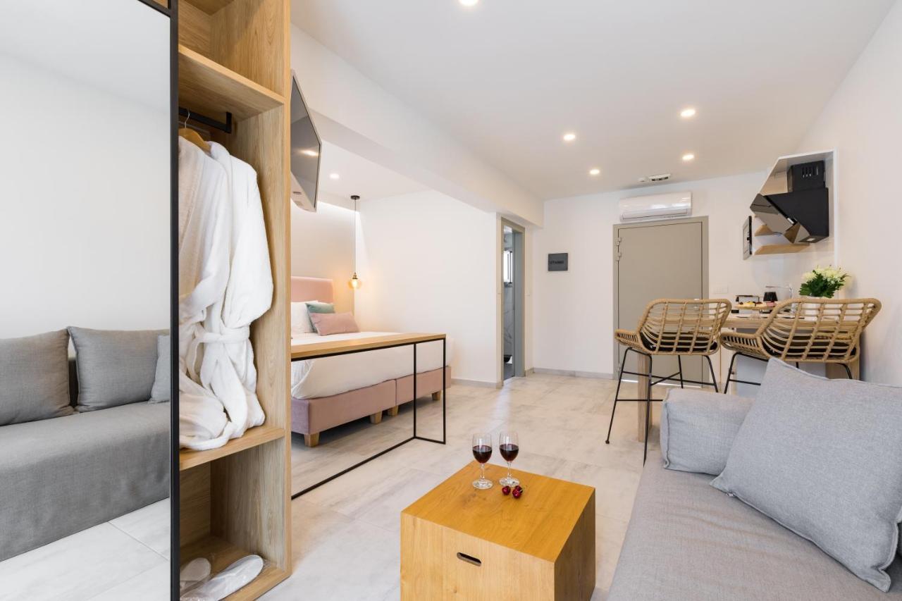 V Luxury Suites Kanali  Ngoại thất bức ảnh